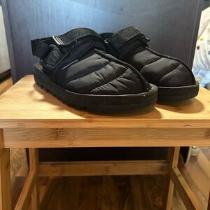 Reebok beatnick slides